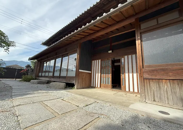 Yuraku